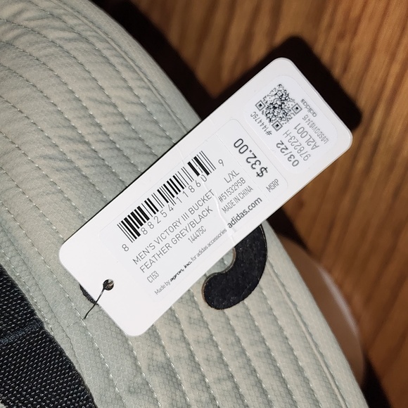 ADIDAS BUCKET HAT - Picture 2 of 9